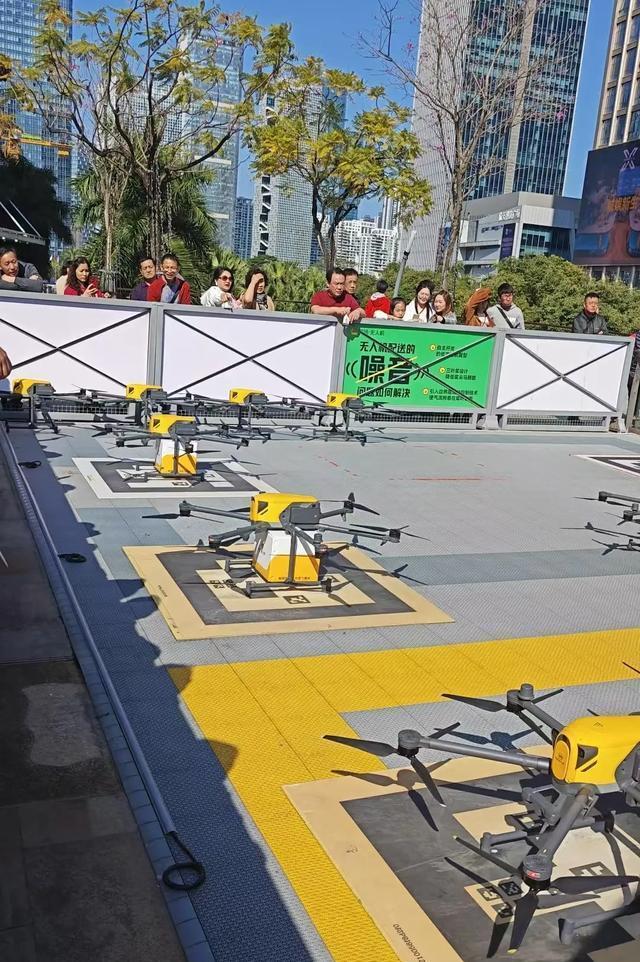 全国首个"无人机送餐社区"在深圳试点