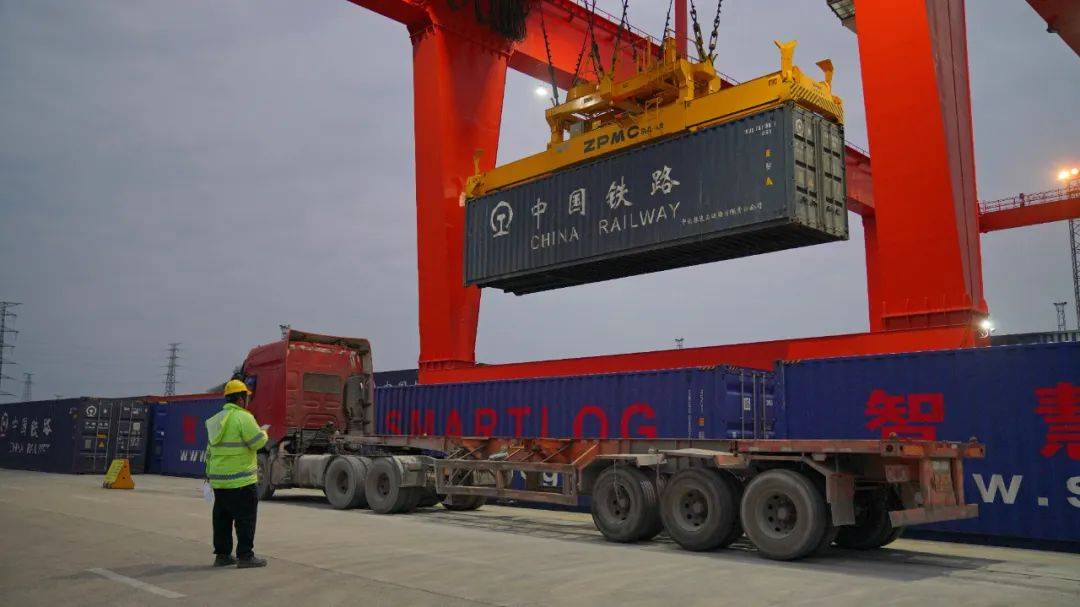 越南对华出口大米关税归零 中越跨境铁路货运量激增300%